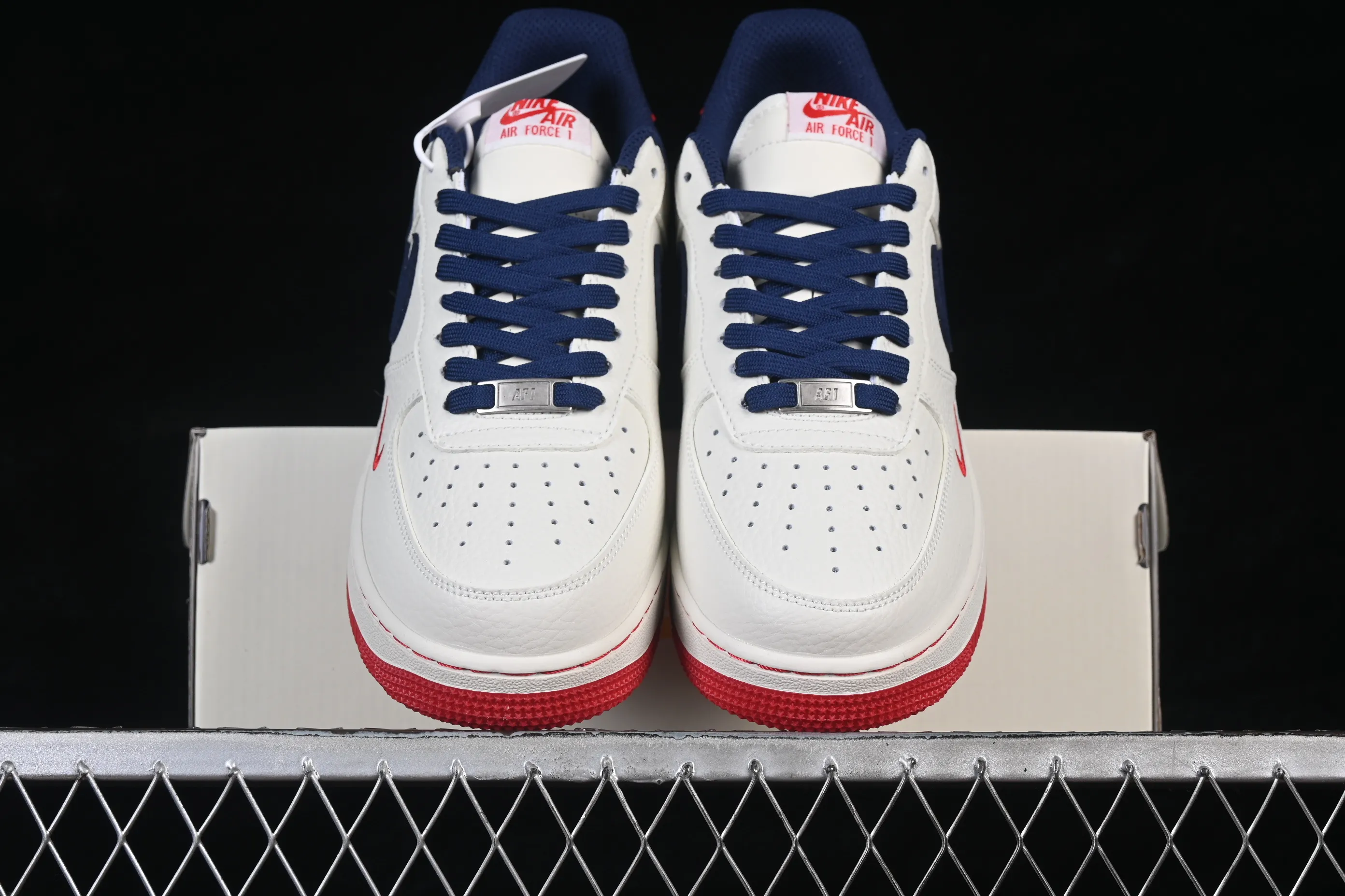 All Categories Nk Air Force 1 Air Force Series Nk Air Force 1 Low Air Force Low Nike Air Force 1'07 Low Beige Red Blue Air Force One Low Casual Shoes NH0601-544